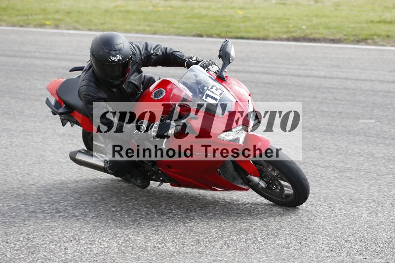 /Archiv-2025/10 23.04.2025 Cornu Master School ADR/gruen-vert/13